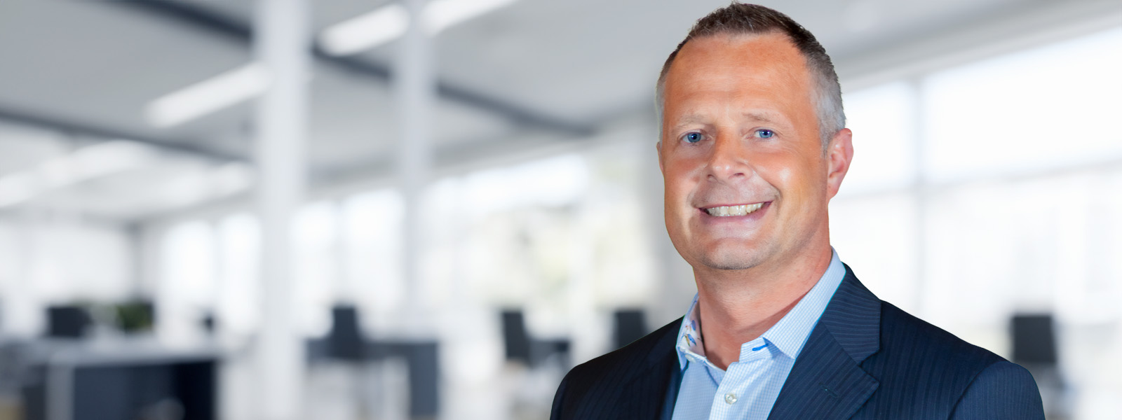 Roland Schwögler Banner